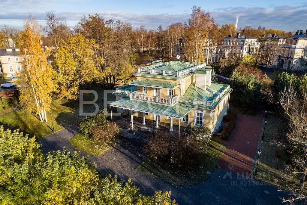 Дом в Санкт-Петербург наб. Реки Крестовки, 7 (497 м) - Фото 0