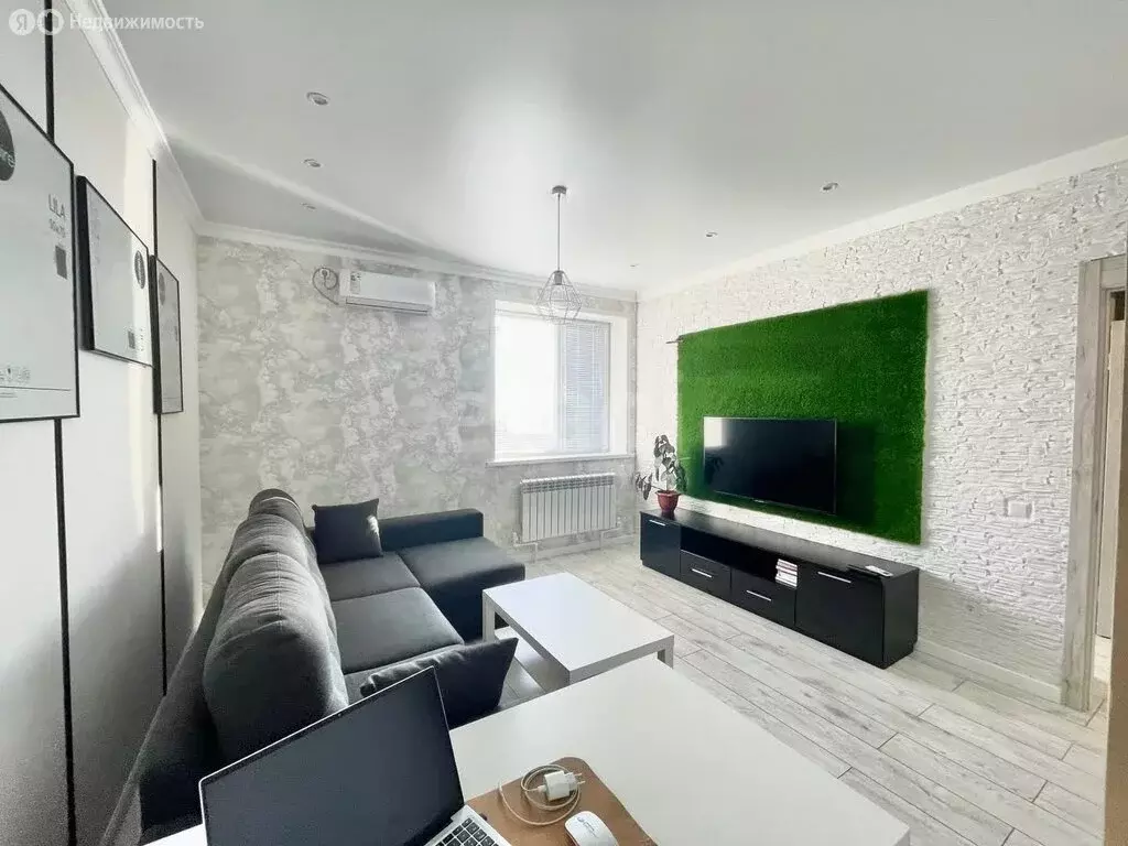 2-комнатная квартира: Ульяновск, улица Кирова, 19 (53.5 м) - Фото 1