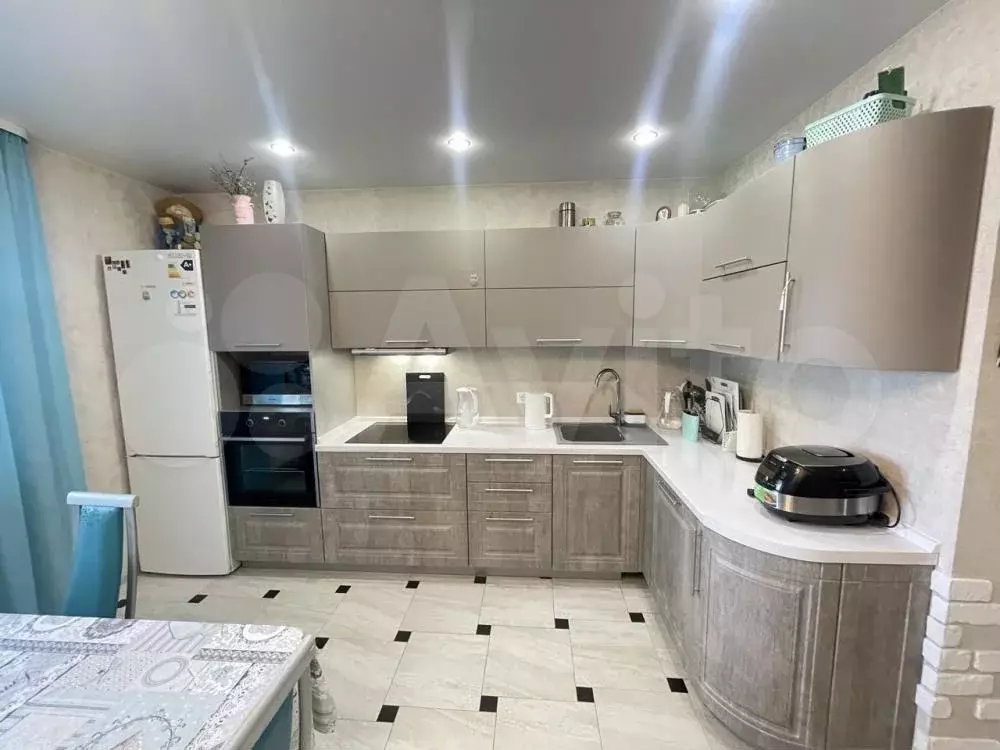 3-к. квартира, 110 м, 5/9 эт. - Фото 1