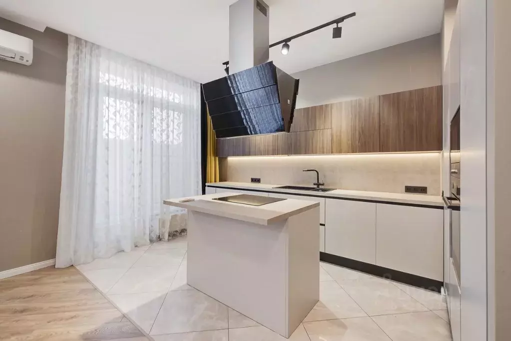 4-к кв. Московская область, Химки Клязьма-Старбеево мкр, Международный ... - Фото 1