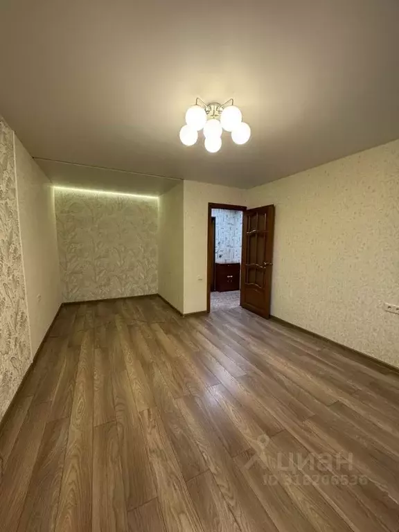 1-к кв. Татарстан, Казань ул. Максимова, 5 (34.7 м) - Фото 1