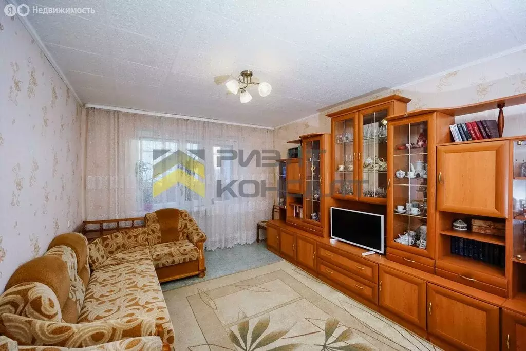 3-комнатная квартира: Омск, 3-я Молодёжная улица, 50 (57.4 м) - Фото 1