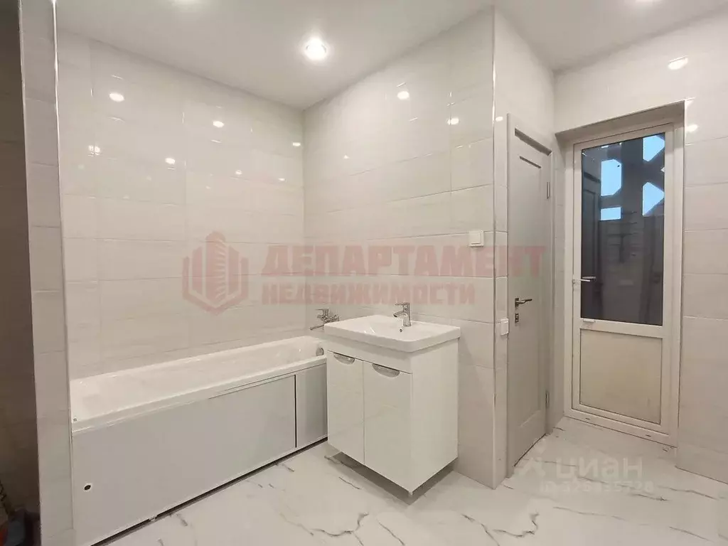 2-к кв. Астраханская область, Астрахань ул. 4-я Черниговская, 20 (65.4 ... - Фото 2