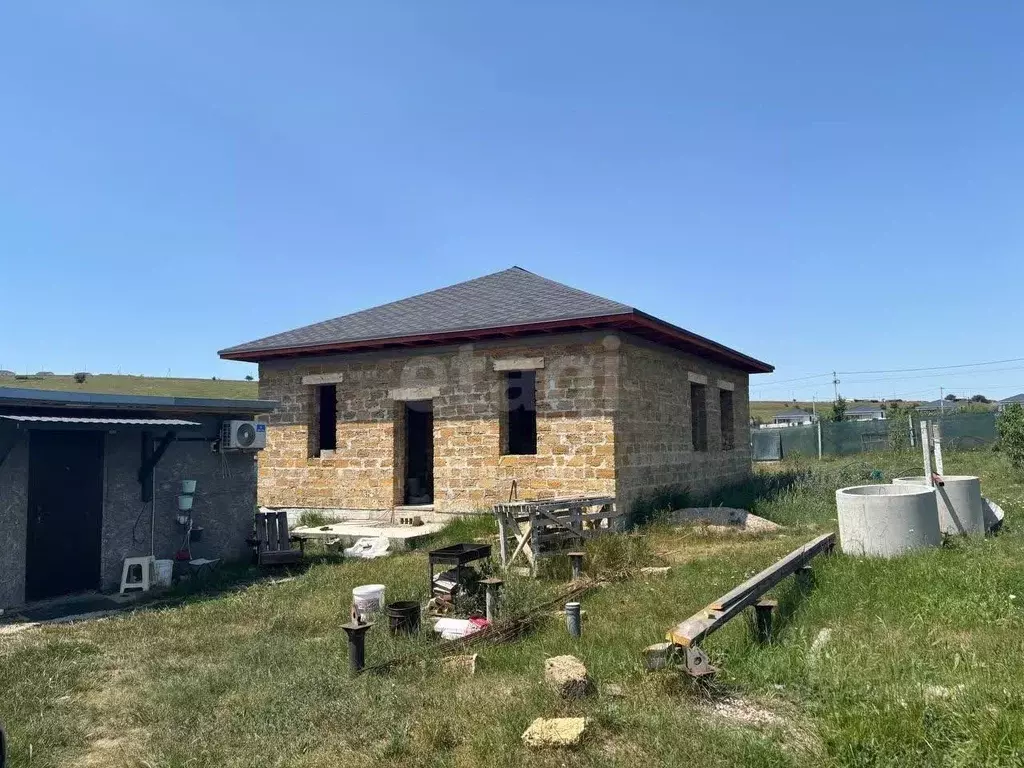 Дом в Крым, Симферопольский район, с. Доброе ул. Возрождения, 20 (80 ... - Фото 0
