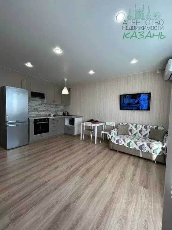 Студия Татарстан, Казань ул. Братьев Батталовых, 20к1 (30.0 м) - Фото 1