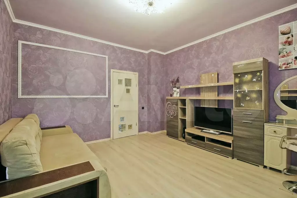 2-к. квартира, 65 м, 2/8 эт. - Фото 0