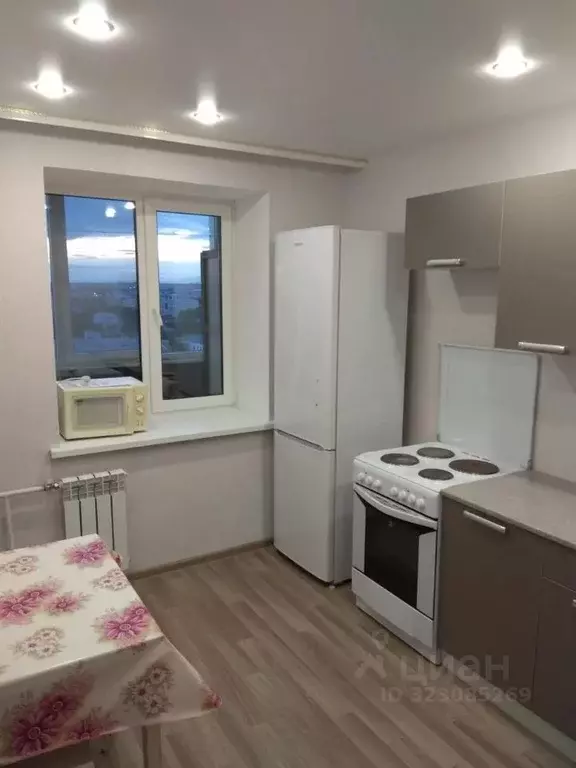 1-к кв. Татарстан, Казань ул. Татарстан, 9 (35.0 м) - Фото 2