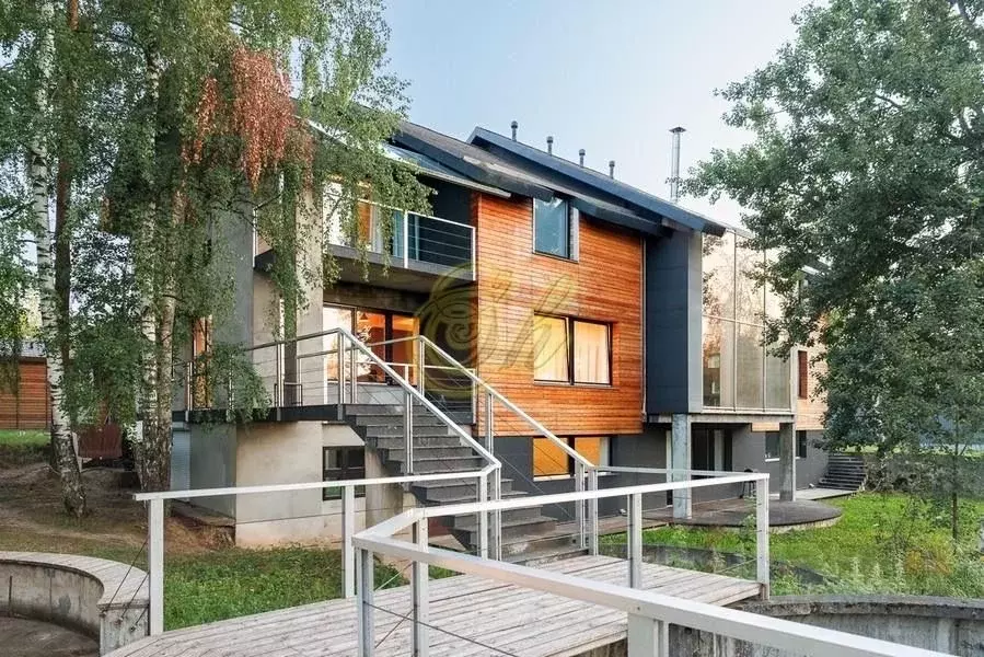 Дом в Московская область, Красногорск городской округ, Нахабино пгт ... - Фото 1