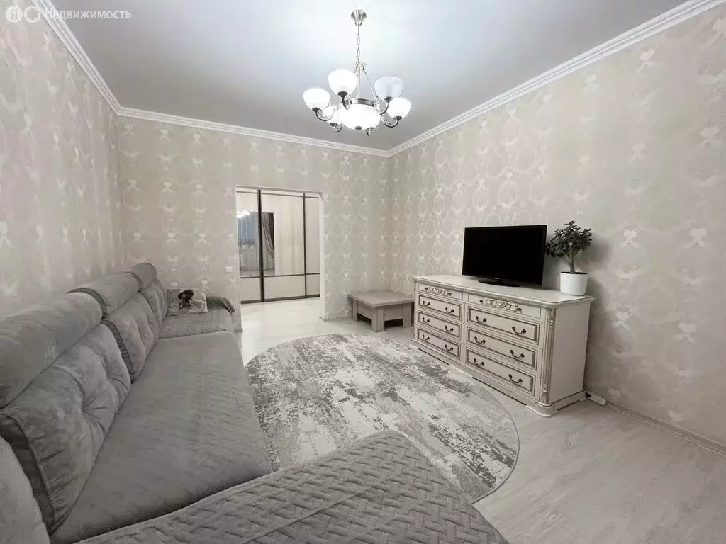 3-комнатная квартира: Оренбург, Карагандинская улица, 63 (85.3 м) - Фото 1