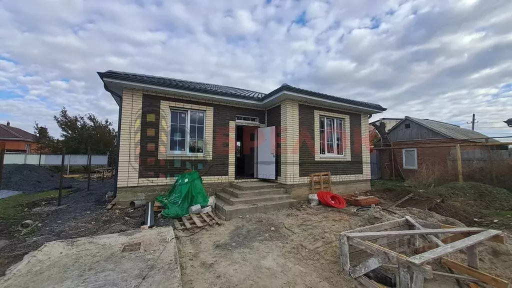 Дом в Ростовская область, Батайск Ленинградская ул. (92 м) - Фото 1