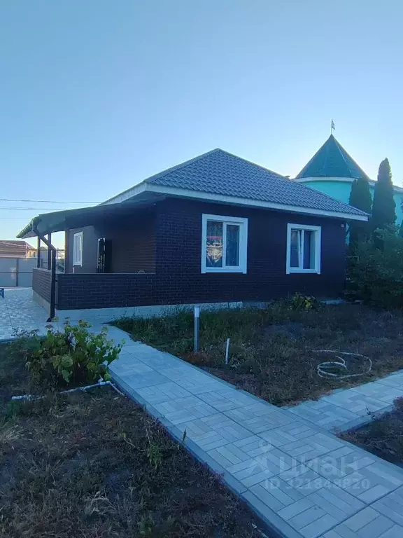 Дом в Саратовская область, Саратов муниципальное образование, с. ... - Фото 1