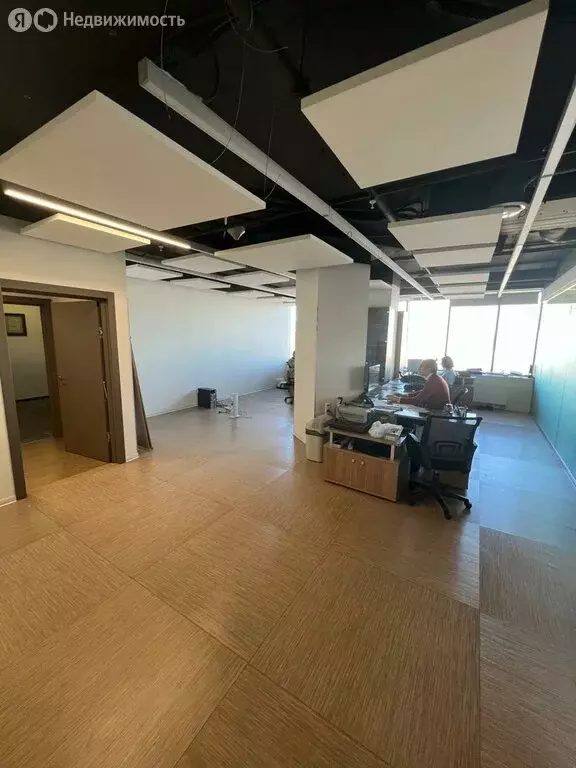 Офис (550 м) - Фото 1