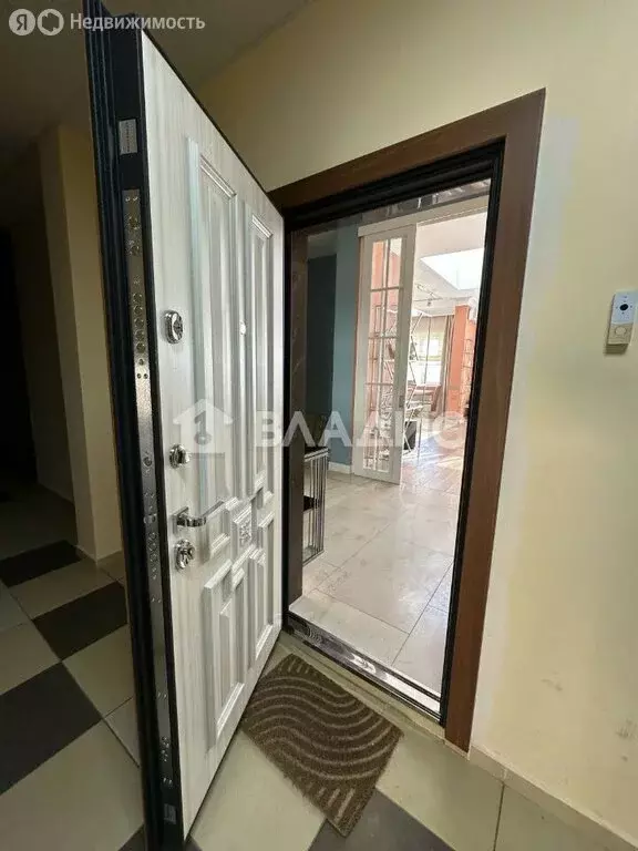 3-комнатная квартира: деревня Сосенки, Ясеневая улица, 1к1 (260 м) - Фото 1