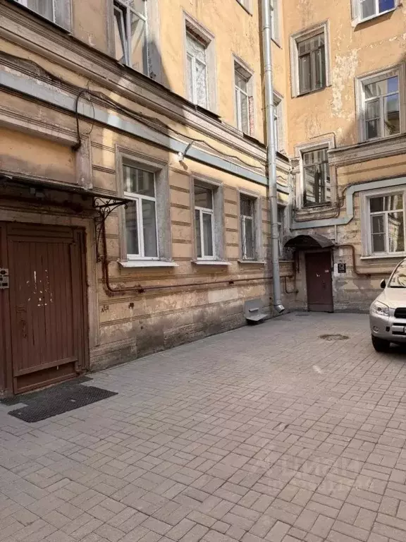 Гараж в Санкт-Петербург ул. Марата, 59 (6 м) - Фото 1