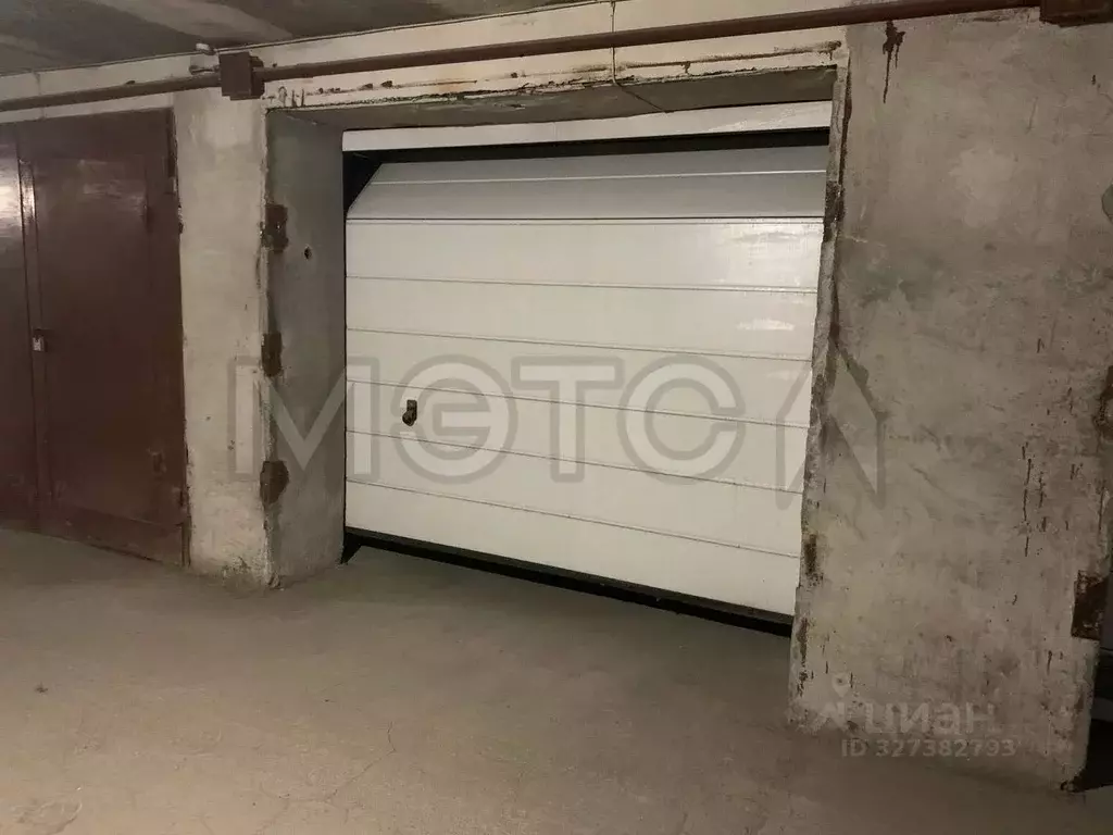 Гараж в Свердловская область, Екатеринбург ул. Энгельса, 17 (17 м) - Фото 2