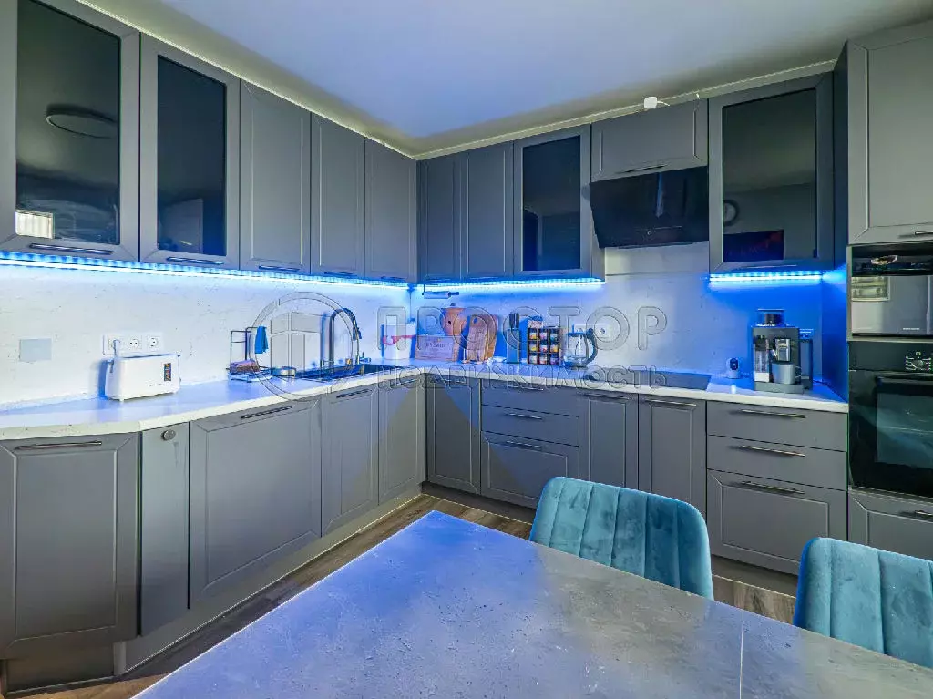 Продается 3-комнатная квартира - Фото 1