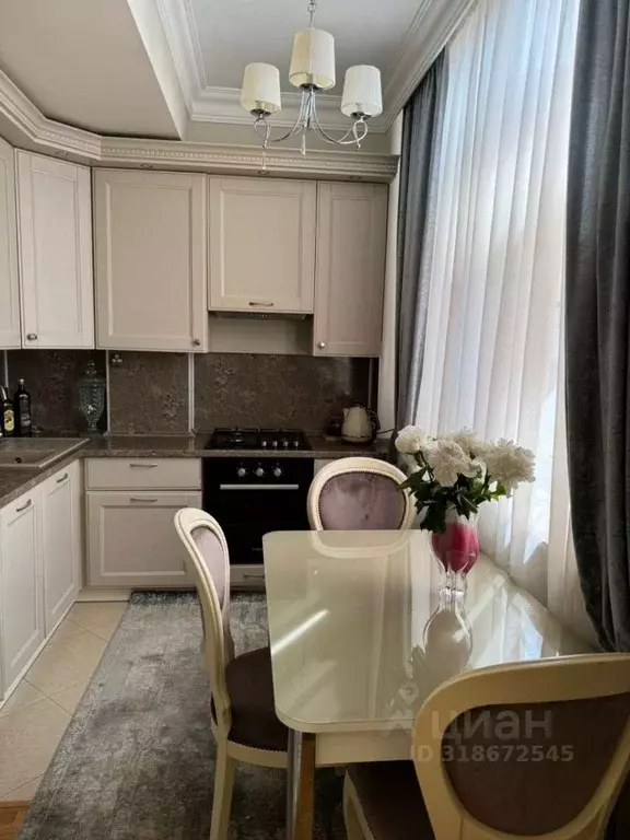 2-к кв. Дагестан, Махачкала ул. Ирчи Казака (95.0 м) - Фото 0