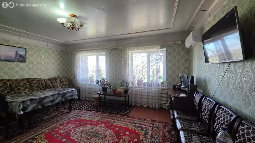 Дом в Джанкойский район, Майское сельское поселение, село Ближнее, ... - Фото 2