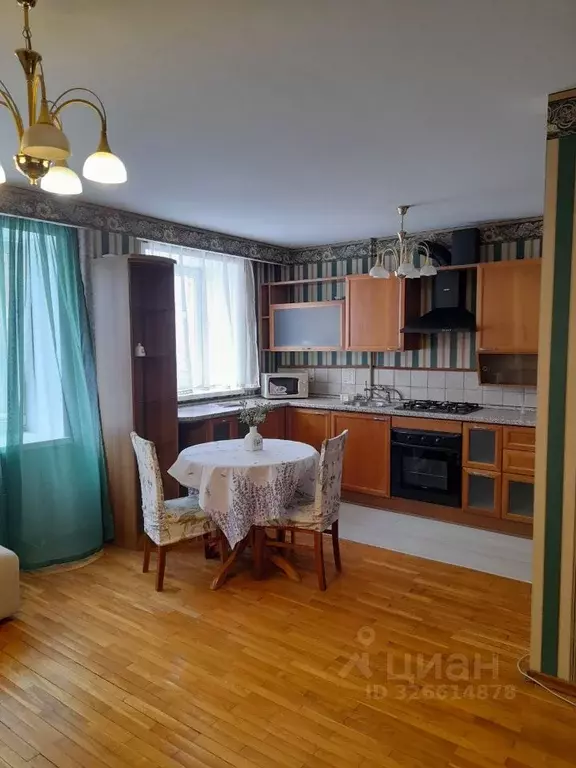 3-к кв. Свердловская область, Екатеринбург ул. Куйбышева, 10 (63.0 м) - Фото 1