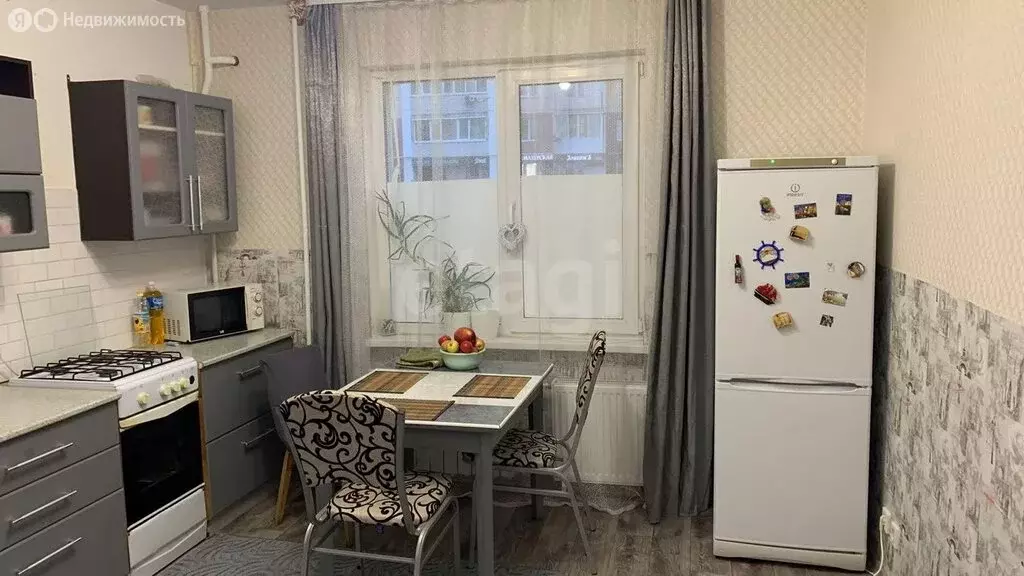 1-комнатная квартира: Саратов, улица имени К.П. Панченко, 8 (42.2 м) - Фото 1