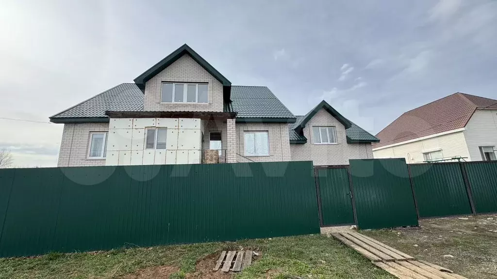 Дом 400 м на участке 15 сот. - Фото 0