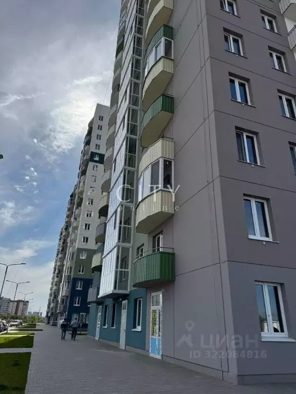 Торговая площадь в Тюменская область, Тюмень ул. Героев Космоса, 13к1 ... - Фото 1