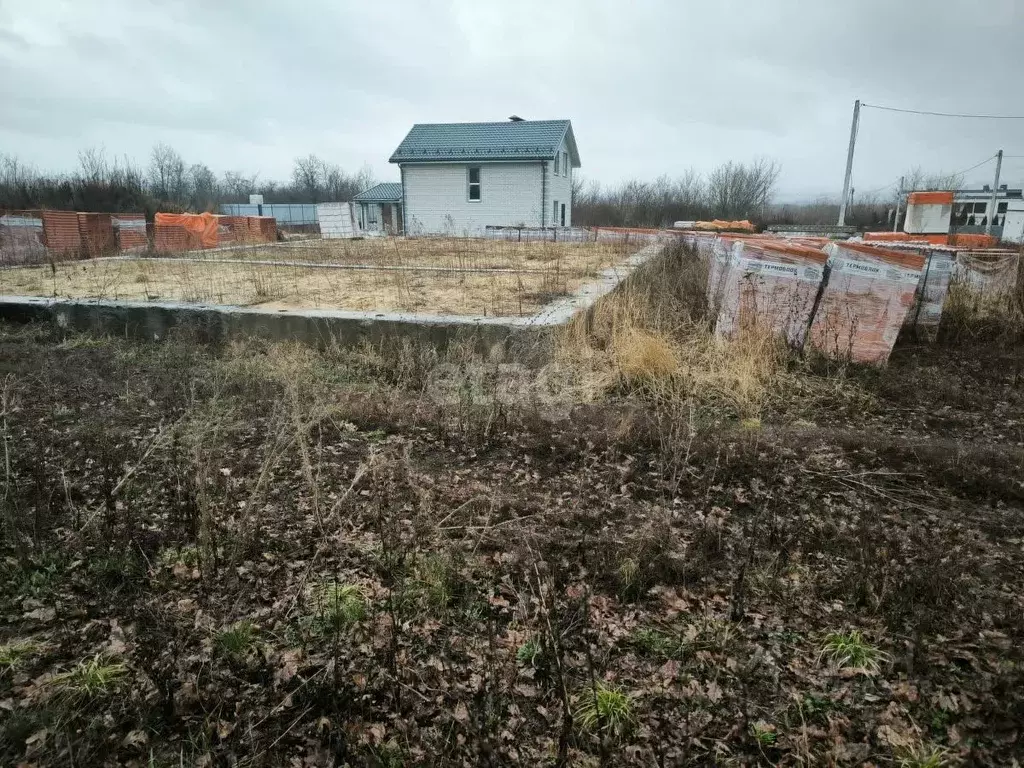 Участок в Воронежская область, с. Семилуки ул. Горького (5.7 сот.) - Фото 1