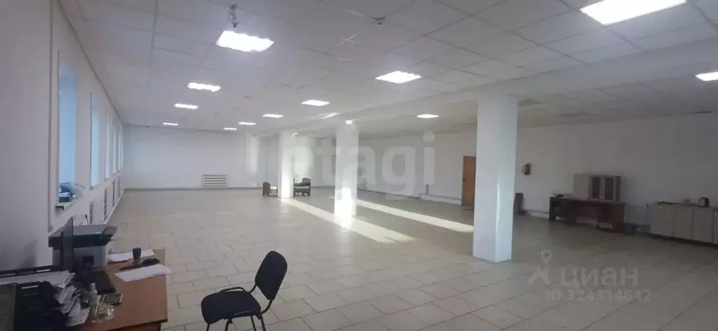 Торговая площадь в Алтай, Майминский район, с. Майма ул. Ленина (225 ... - Фото 2