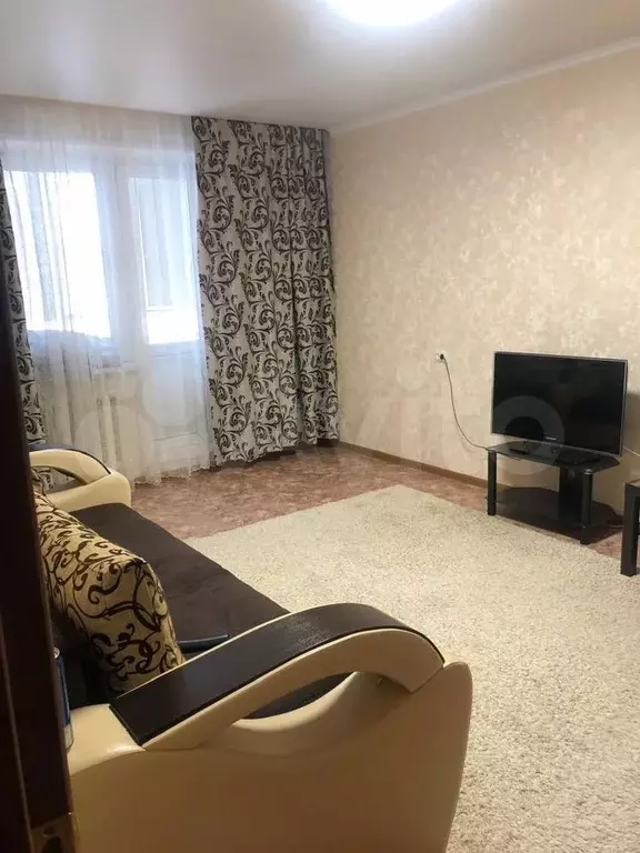 1-к. квартира, 40 м, 3/9 эт. - Фото 0
