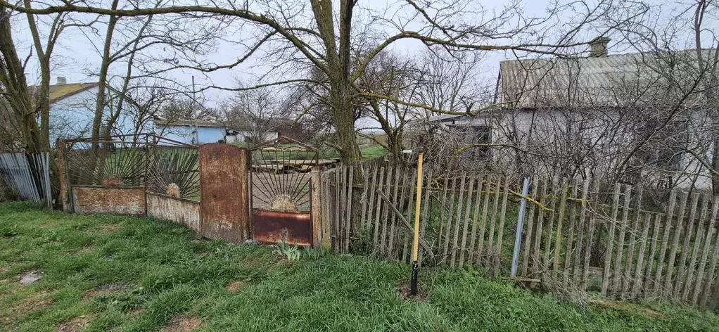 Участок в Крым, Раздольненский район, Зиминское с/пос, с. Зимино ул. ... - Фото 1