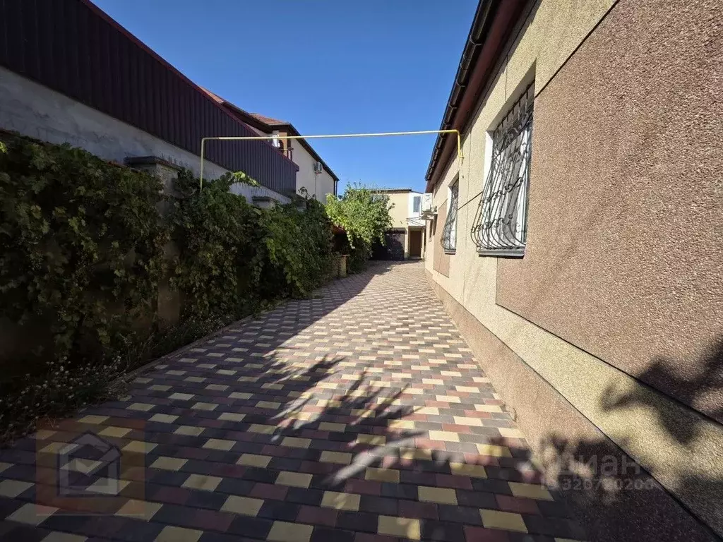Дом в Крым, Симферополь ул. Джанкойская, 3 (250 м) - Фото 1