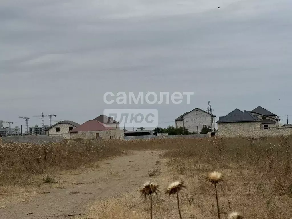 Участок в Дагестан, Дербент ул. Нанейшвили, 10 (4.0 сот.) - Фото 1
