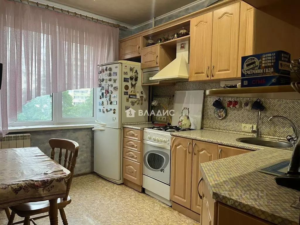 3-к кв. Белгородская область, Белгород ул. Чехова, 9 (60.5 м) - Фото 2