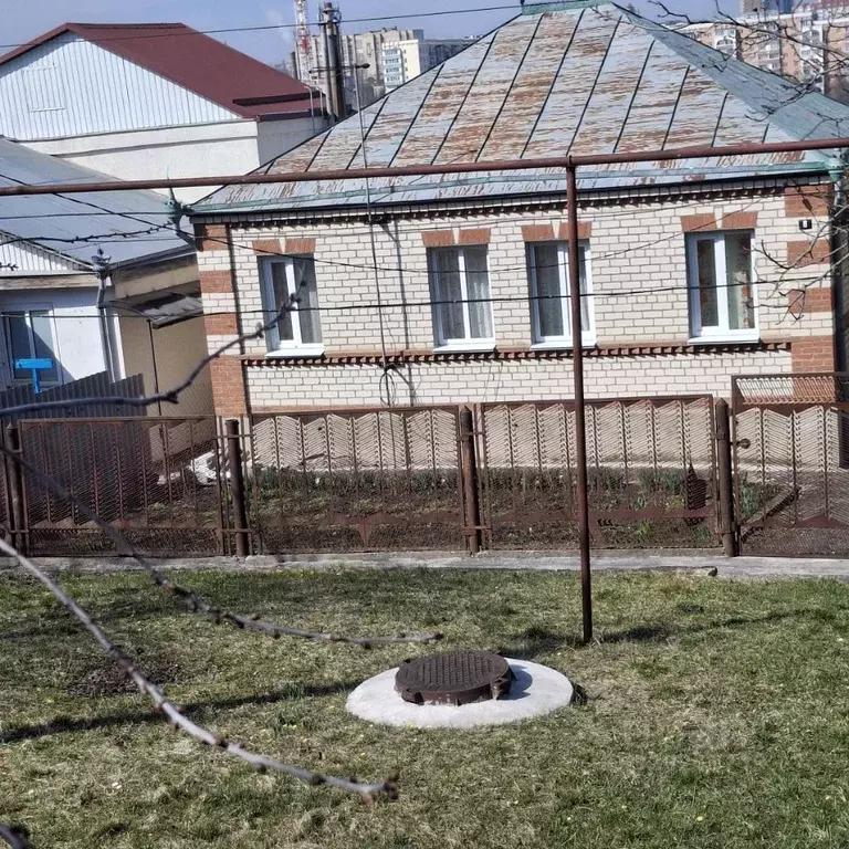 Дом в Ставропольский край, Ставрополь ул. Чехова (84 м) - Фото 1