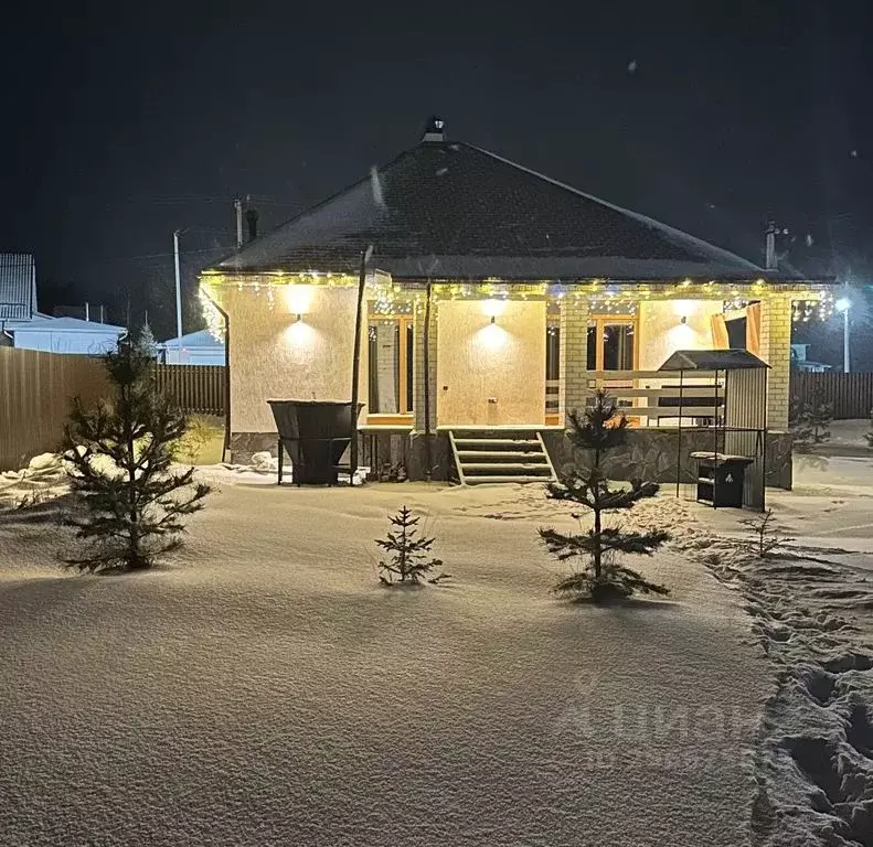 Дом в Свердловская область, Березовский городской округ, пос. Монетный ... - Фото 1