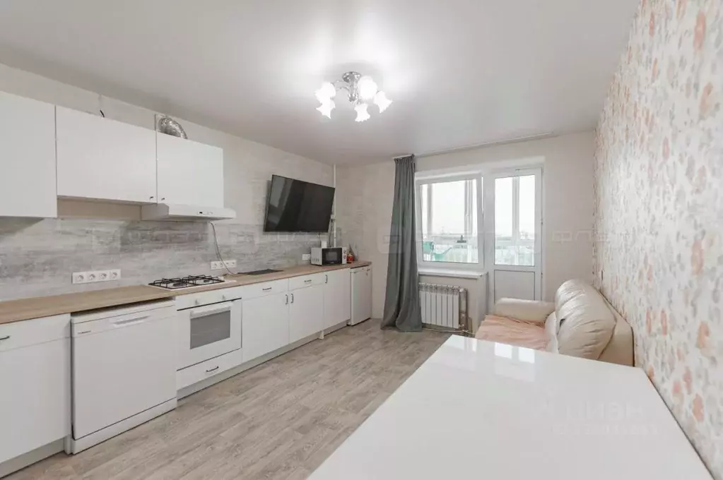2-к кв. Татарстан, Казань Даурская ул., 35А (76.8 м) - Фото 1
