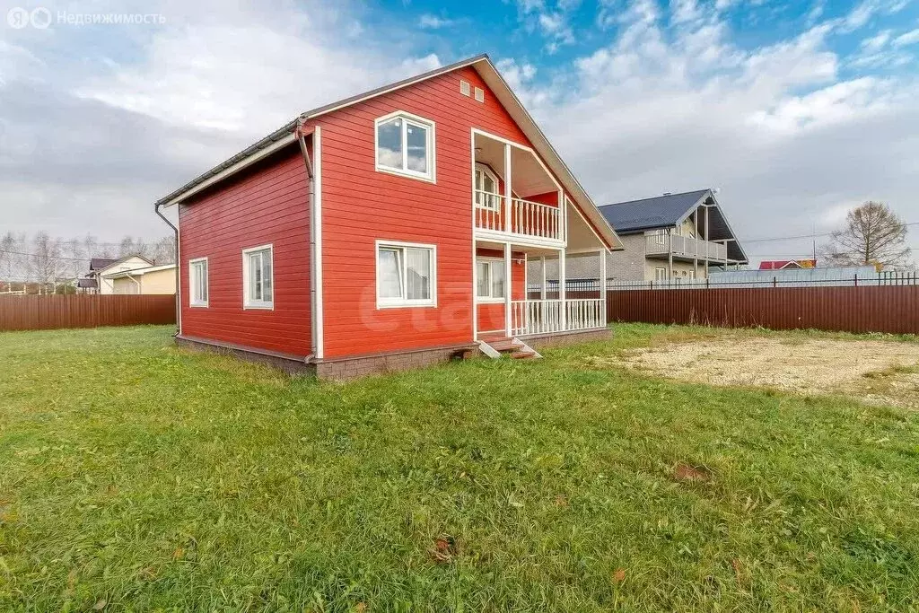 Дом в городской посёлок Тайцы, Круговая улица (110 м) - Фото 2