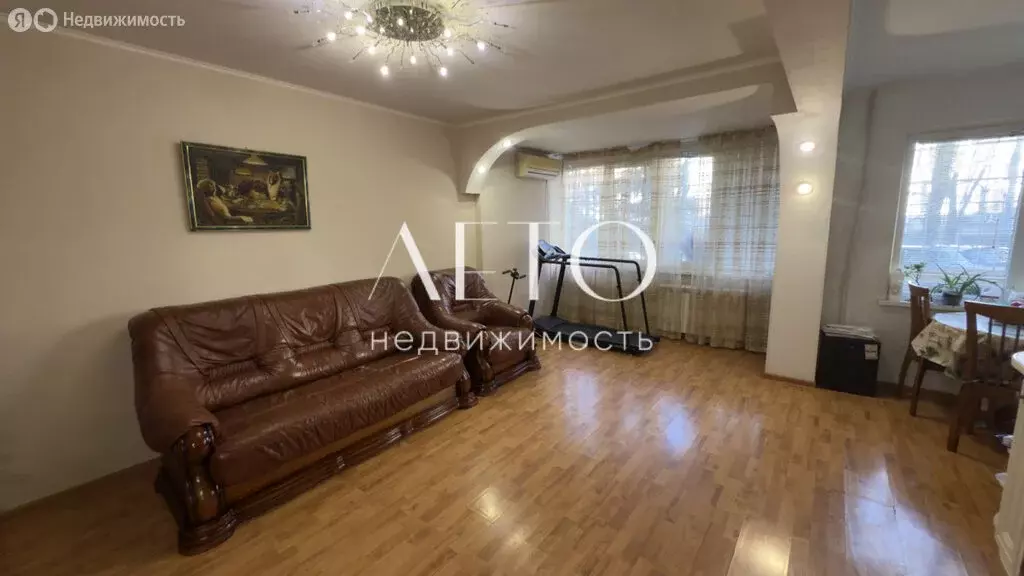 3-комнатная квартира: Сочи, микрорайон Новый Сочи, улица Пирогова, 22 ... - Фото 1