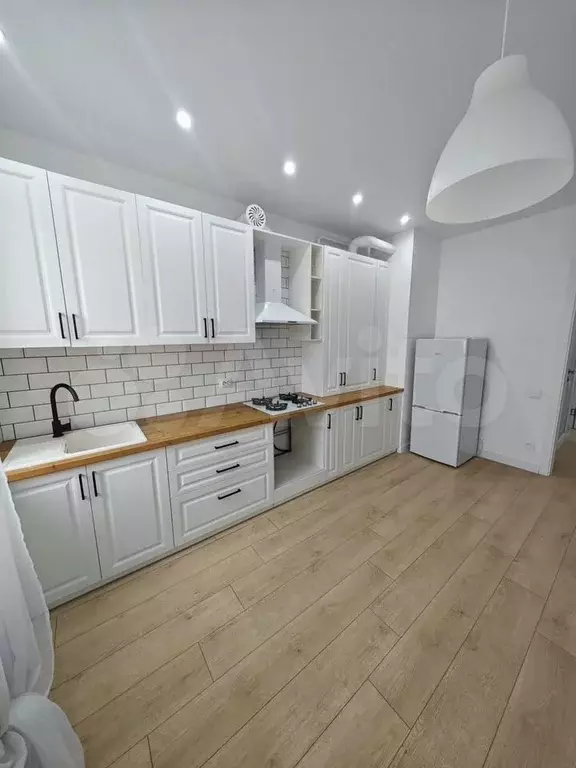 1-к. квартира, 41,7 м, 4/9 эт. - Фото 1