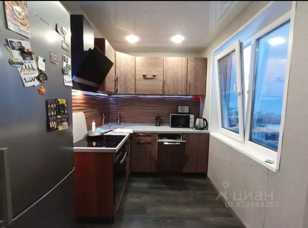 2-к кв. Мурманская область, Кировск ул. 50 лет Октября, 21 (47.0 м) - Фото 1