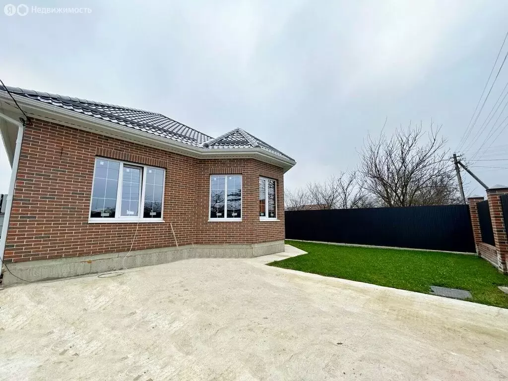 Дом в станица Северская, переулок Максима Горького, 4 (95 м) - Фото 1