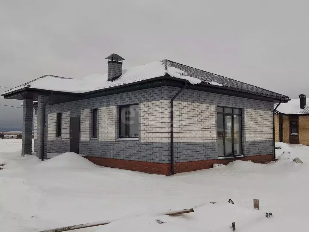 Дом в Пермский край, Пермский муниципальный округ, д. Мокино ул. ... - Фото 1