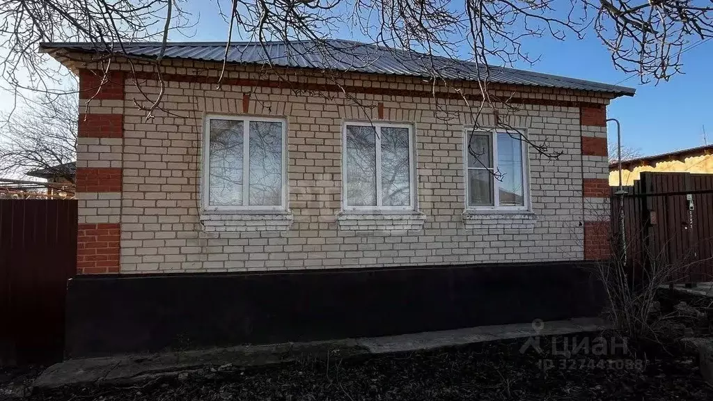 Дом в Ставропольский край, Михайловск Шпаковский район, ул. ... - Фото 1