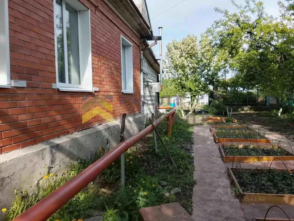 Дом в Омская область, Любинский район, с. Казанка ул. Ленина, 99 (109 ... - Фото 1