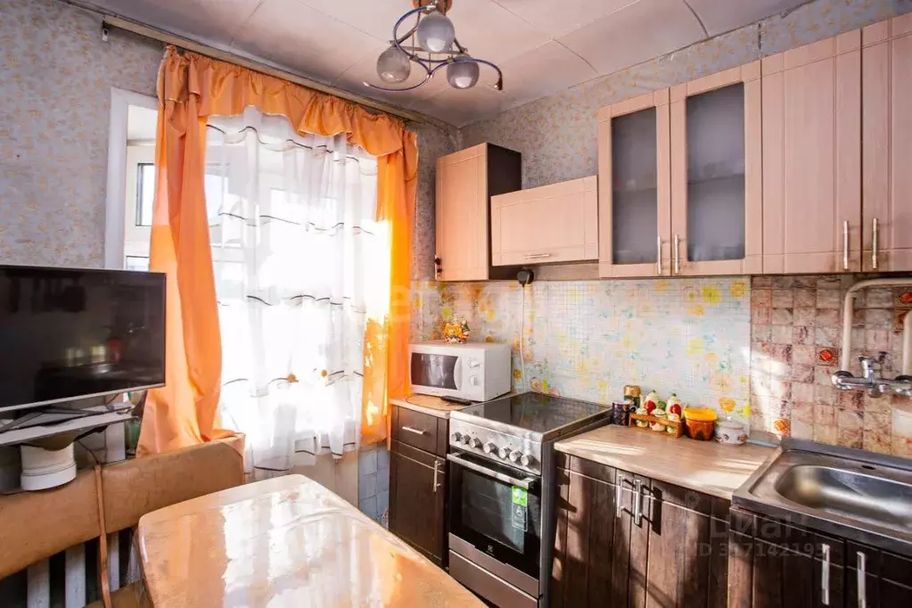 1-к кв. Кемеровская область, Кемерово ул. Александрова, 15 (31.6 м) - Фото 0