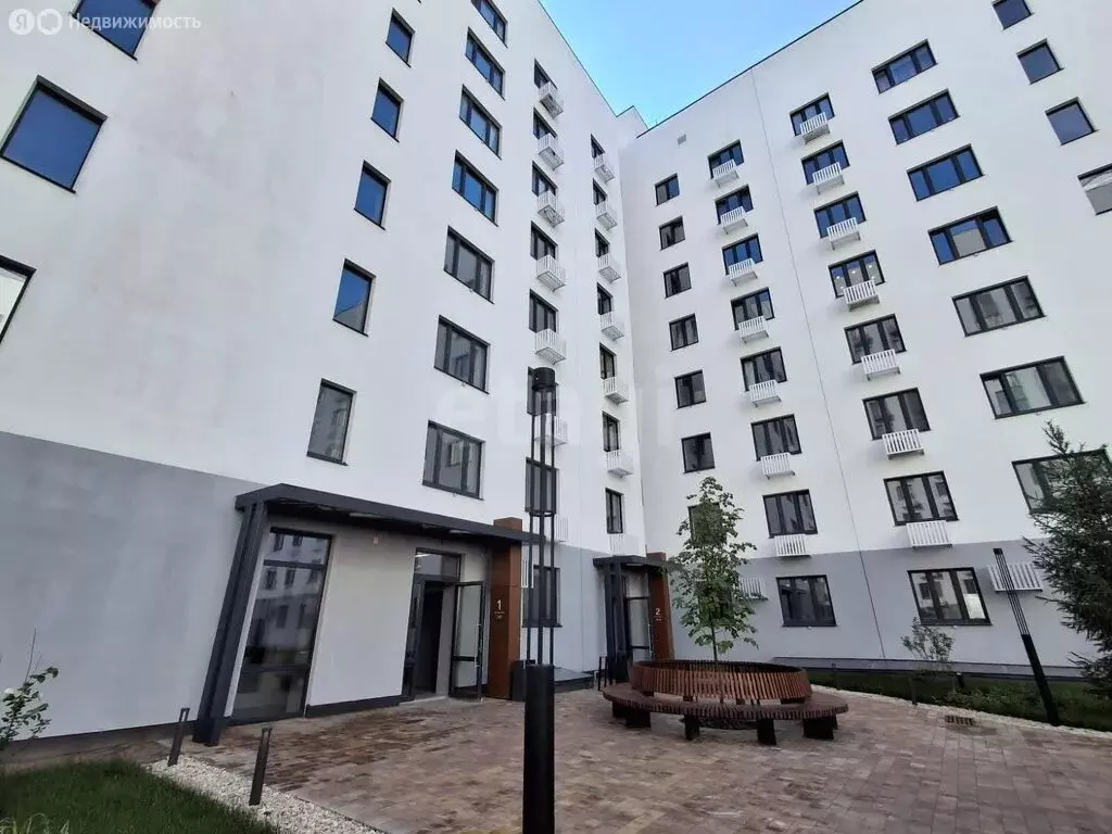 1-комнатная квартира: Тюмень, улица Республики, 204к11 (47.8 м) - Фото 2