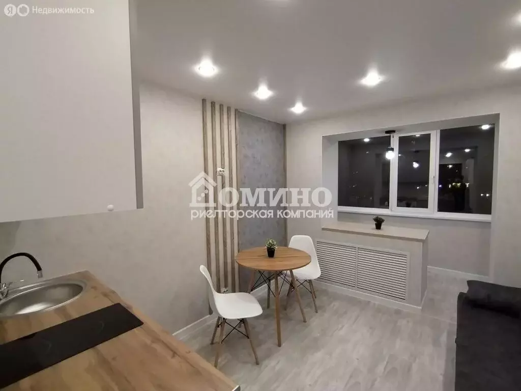 Квартира-студия: Тюмень, улица 30 лет Победы, 77 (167 м) - Фото 1