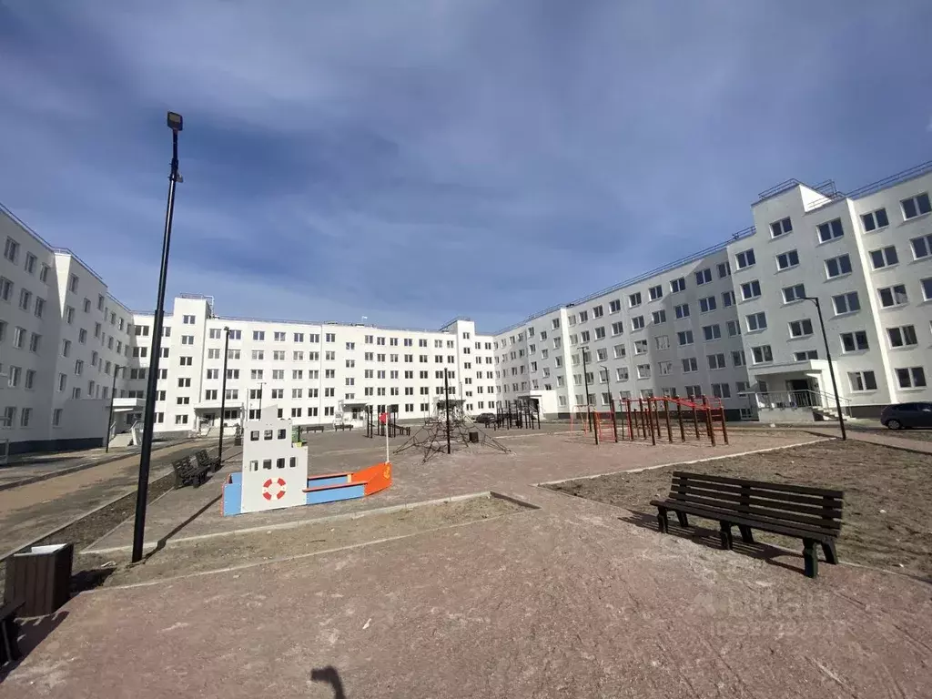 3-к кв. Ленинградская область, Сясьстрой Волховский район, ул. Карла ... - Фото 0
