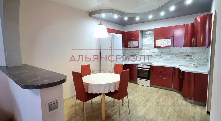 2-к кв. Новосибирская область, Новосибирск Линейная ул., 53/1 (65.2 м) - Фото 0