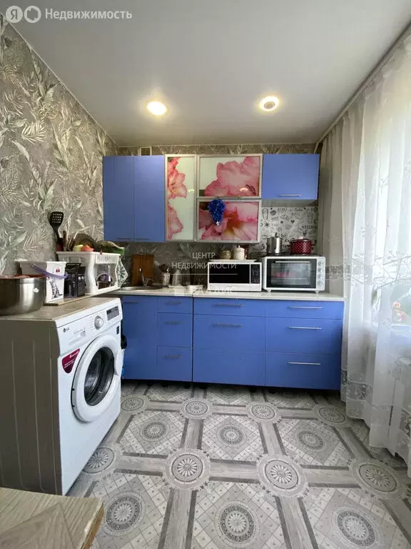 4-комнатная квартира: Арсеньев, улица Жуковского, 21 (65 м) - Фото 1